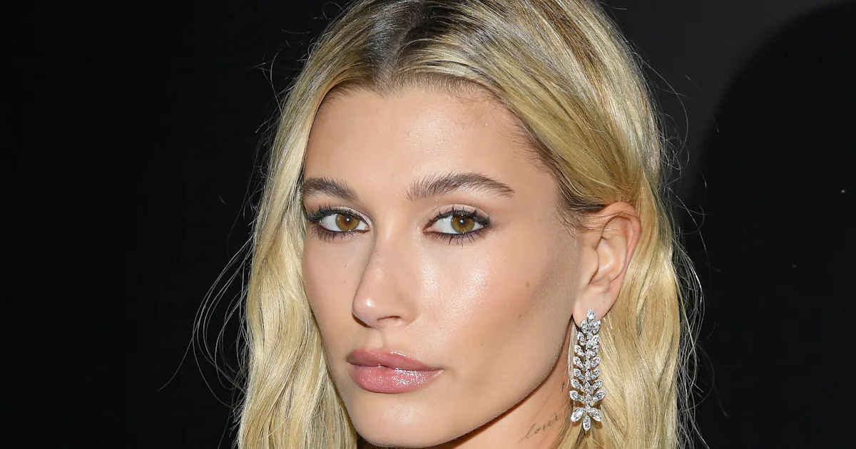 Hailey Bieber Bleached Her Eyebrows hailey-bieber-bleached-her-eyebrows