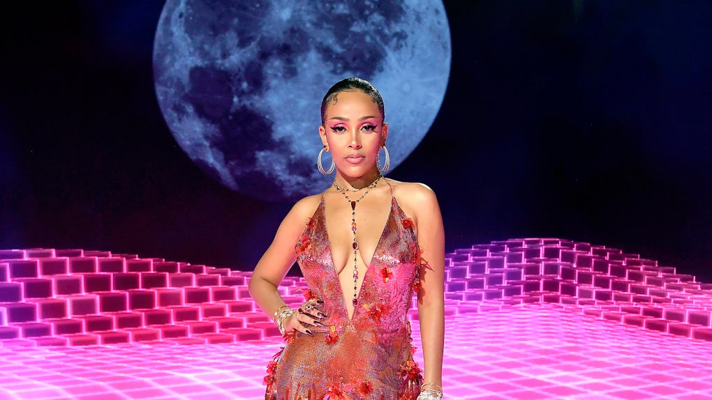 Doja Cat Say So Outfits : 10 Doja Cat Outfits That Left Us Shook Indigo