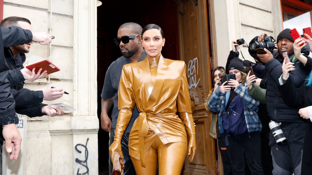 These Kim Kardashian Halloween Costumes Are So Casual Chic These Kim Kardashian Halloween Costumes Are So Casual Chic