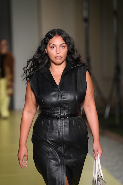 Stadion Integrere sjældenhed These Plus Size Models At Fashion Week Spring 2021 Made History Amidst A  Pivotal Season