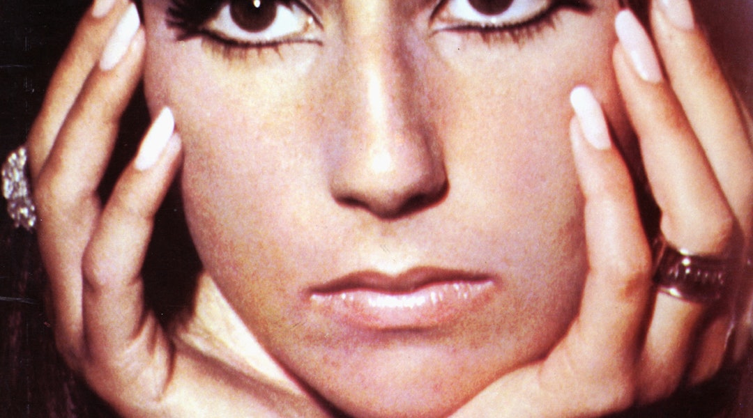 Halloween Eye Makeup Ideas Courtesy Of Cher Grace Jones More