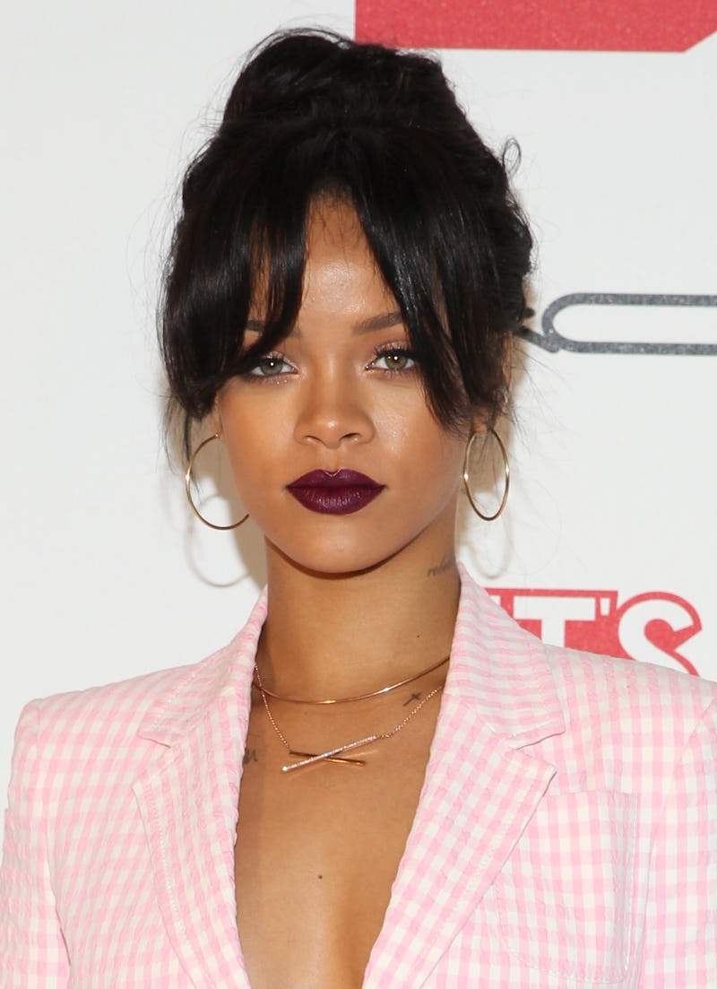 How To Style Curtain Bangs According To Celebrity Hair Pros How To Style Curtain Bangs According To Celebrity Hair Pros