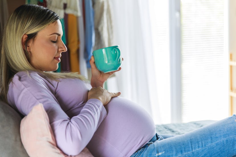 hot tea can be a sore throat remedy for pregnant people