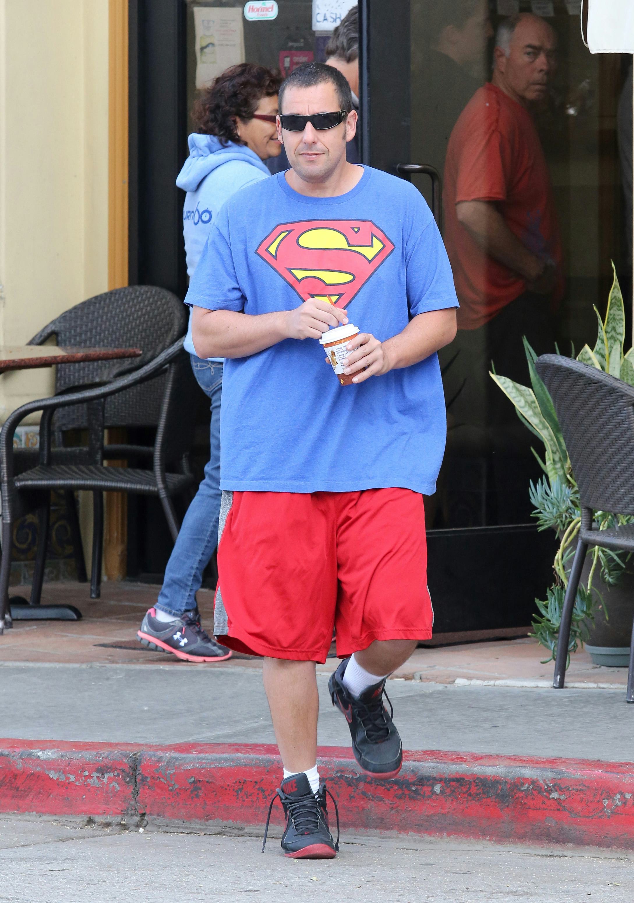 Adam Sandler Hates Fashion Which Makes Him A Pandemic Style Icon   28ad4774 453a 4508 8af5 05c140f67ef4 Getty 486704369 