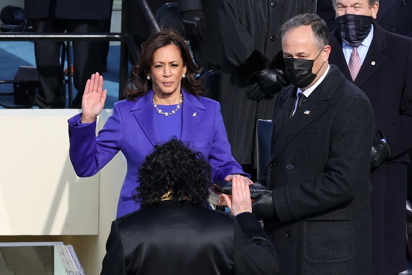 Kamala Harris wore both a pearl necklace and pearl earrings at her inauguration.