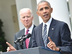 Barack Obama's tweet for Biden's 2021 Inauguration is a throwback photo.