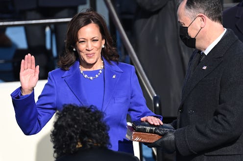 Women are wearing pearls to show support of Vice President Kamala Harris on Inauguration Day.