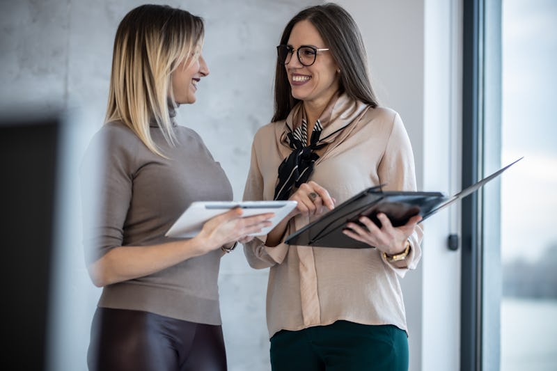 7 Fail-Safe Ways To Get Over An Office Crush