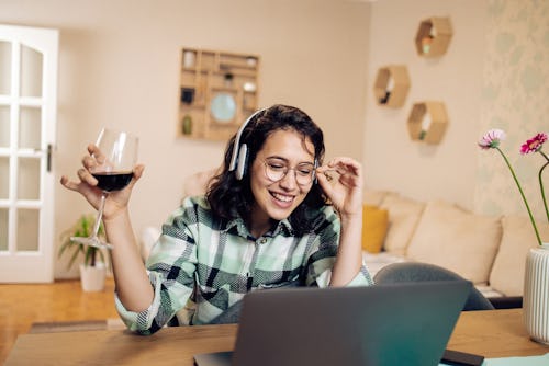 9 Zoom Games For Large Groups That'll Bring The Fun