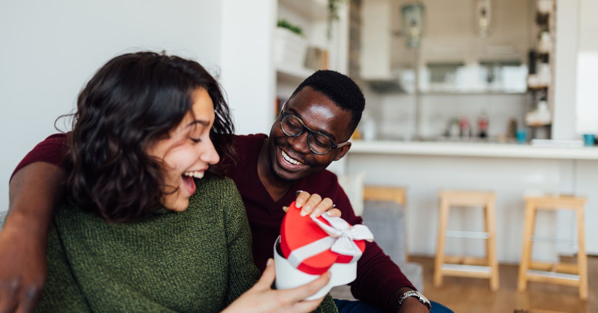 12 Romantic Valentine S Day 21 Poems For Your Wife That Will Make Her Melt 12 Romantic Valentine S Day 21 Poems For Your Wife That Will Make Her Melt