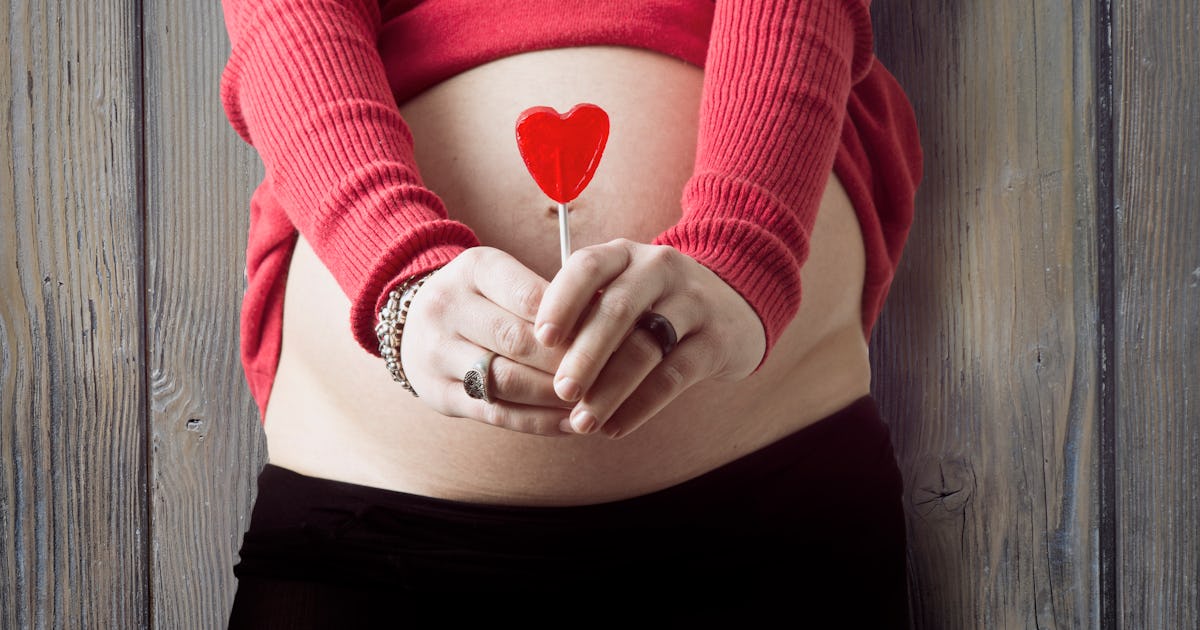 How to plan a romantic valentine’s day for pregnant women 16 Creative Valentine's Day Pregnancy Announcement Ideas To Spread The Love