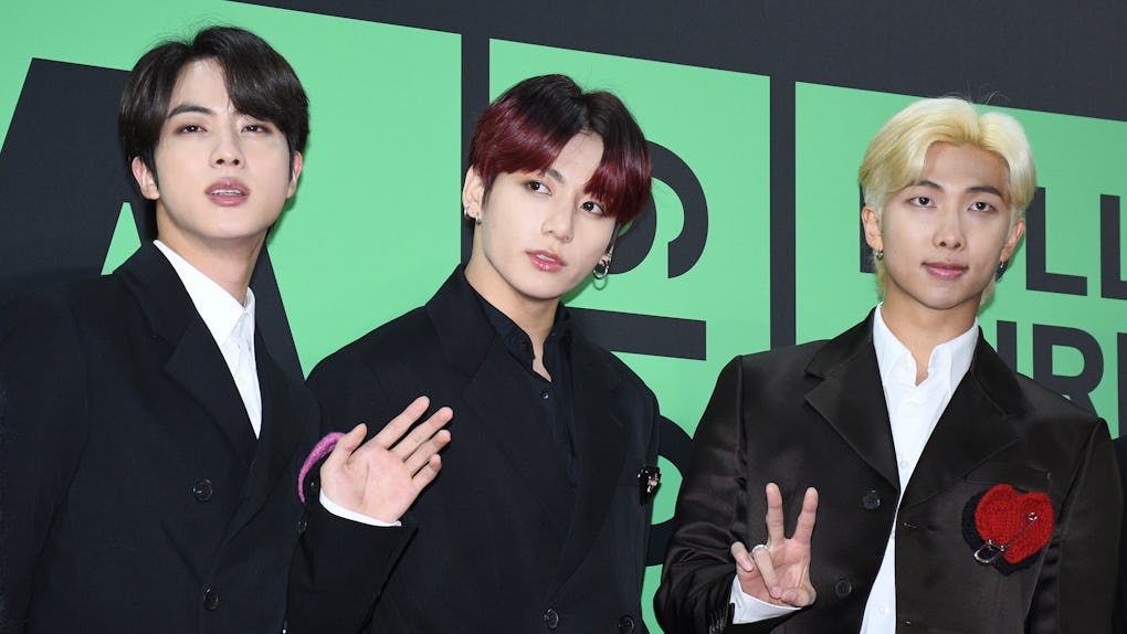 Featured image of post Jungkook Blonde Hair 2021 Twitter - Today jungkook is tearing up the stage with his visuals.