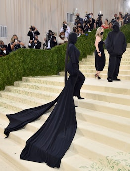 Kim Kardashian's Balenciaga catsuit from the 2021 met gala makes a great Halloween costume.
