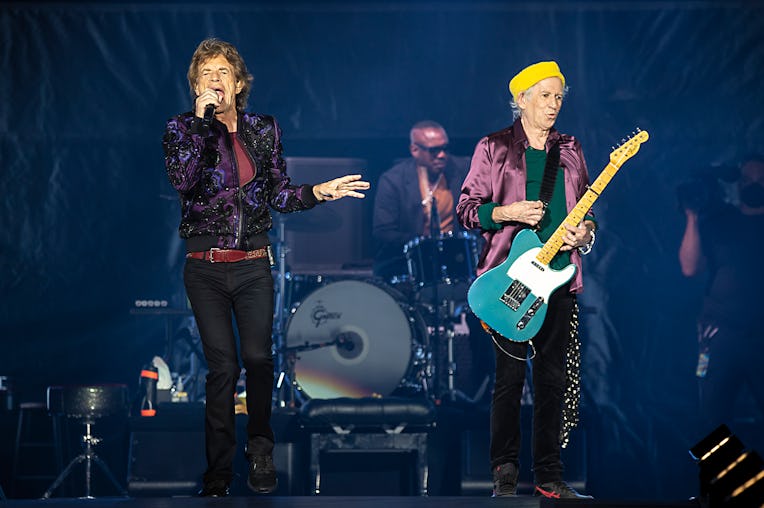 CHARLOTTE, NORTH CAROLINA - SEPTEMBER 30: Singer Mick Jagger (L) and guitarist Keith Richards of The...