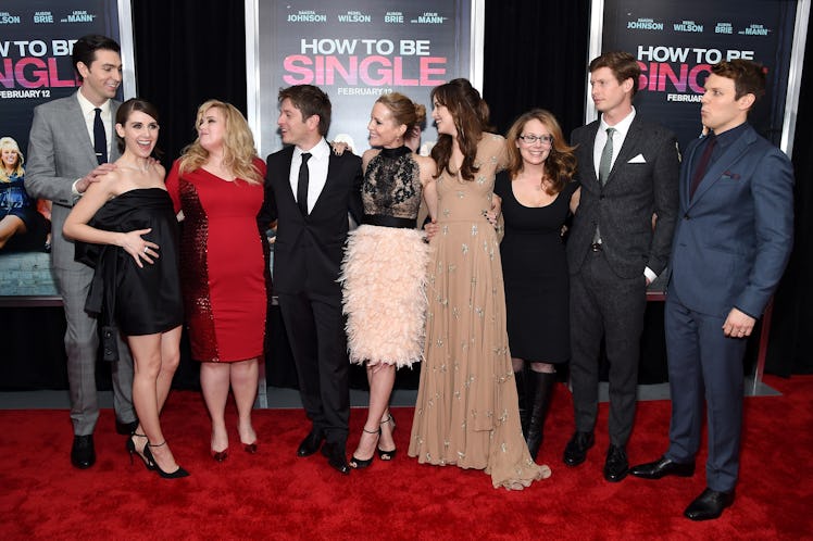 Nicholas Braun and the cast of 'How To Be Single.'