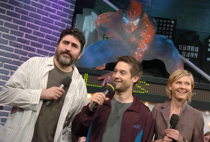 Alfred Molina, Tobey Maguire, and Kirsten Dunst in 2004.