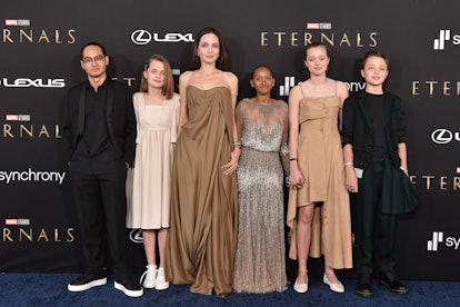 Maddox, Vivienne, Angelina Jolie, Knox, Shiloh, and Zahara at the 'Eternals' premiere.