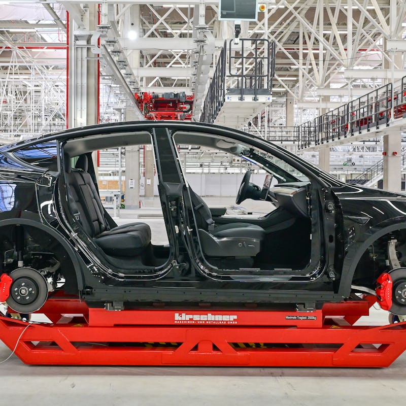 09 October 2021, Brandenburg, Grünheide: A Tesla Model Y is seen in a production hall of the Tesla G...