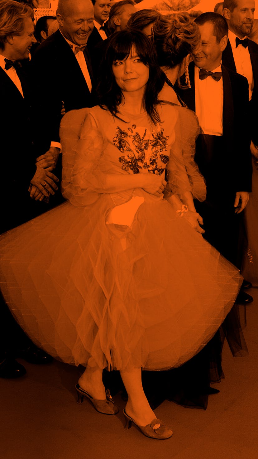 CANNES - MAY 17: Icelandic pop star Bjork arrives at the premiere of her film "Dancer In The Dark" a...