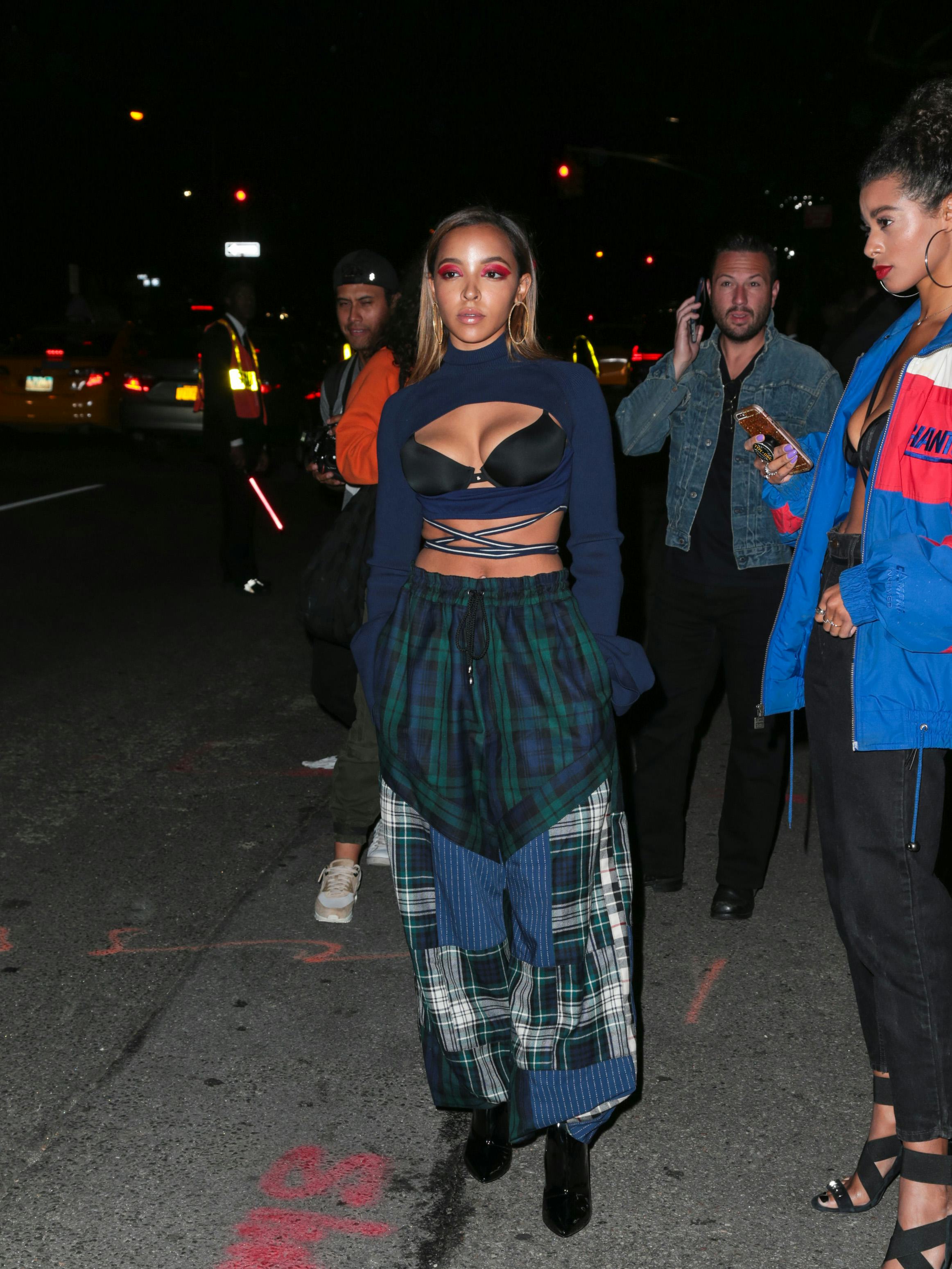 Tinashe shares the &rsquo;90s fashion trends she loves to wear and the latest on her new collaboration wit&hellip;