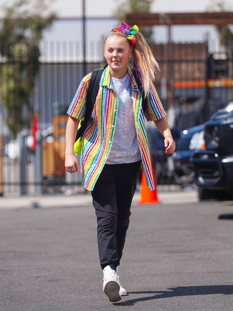 JoJo Siwa, who dyed her hair brown.