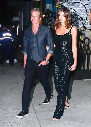 Rande Gerber و Kaia Gerber در حال قدم زدن در SoHo دیده می شوند