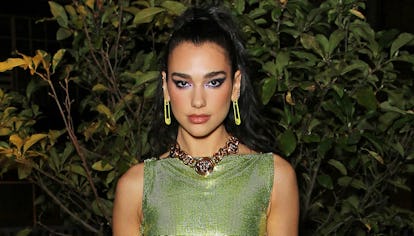 Dua Lipa’s Chunky Dad Sneakers Are The Comfiest Date-Night Shoes