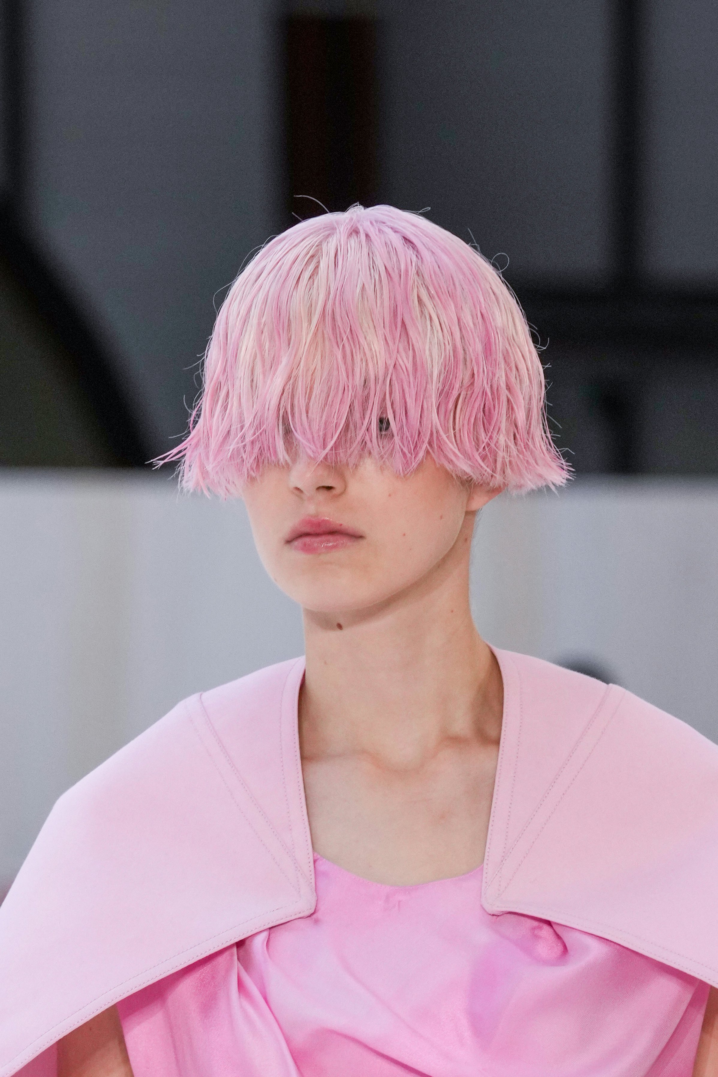 What You Need To Know About The Color Blocking Hairstyle Trend