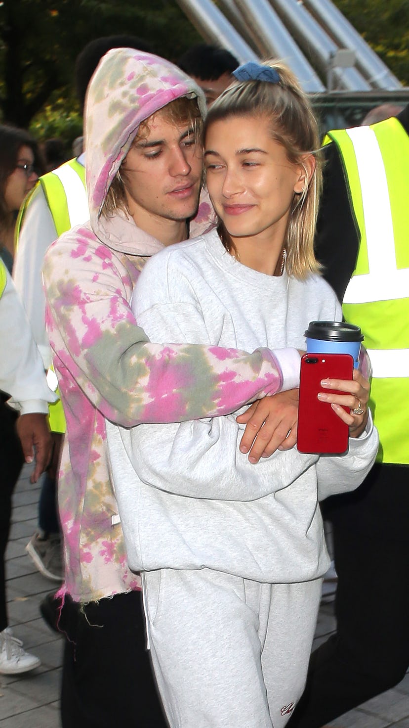 LONDON, ENGLAND - SEPTEMBER 18:  Justin Bieber and Hailey Baldwin seen at the London Eye on Septembe...