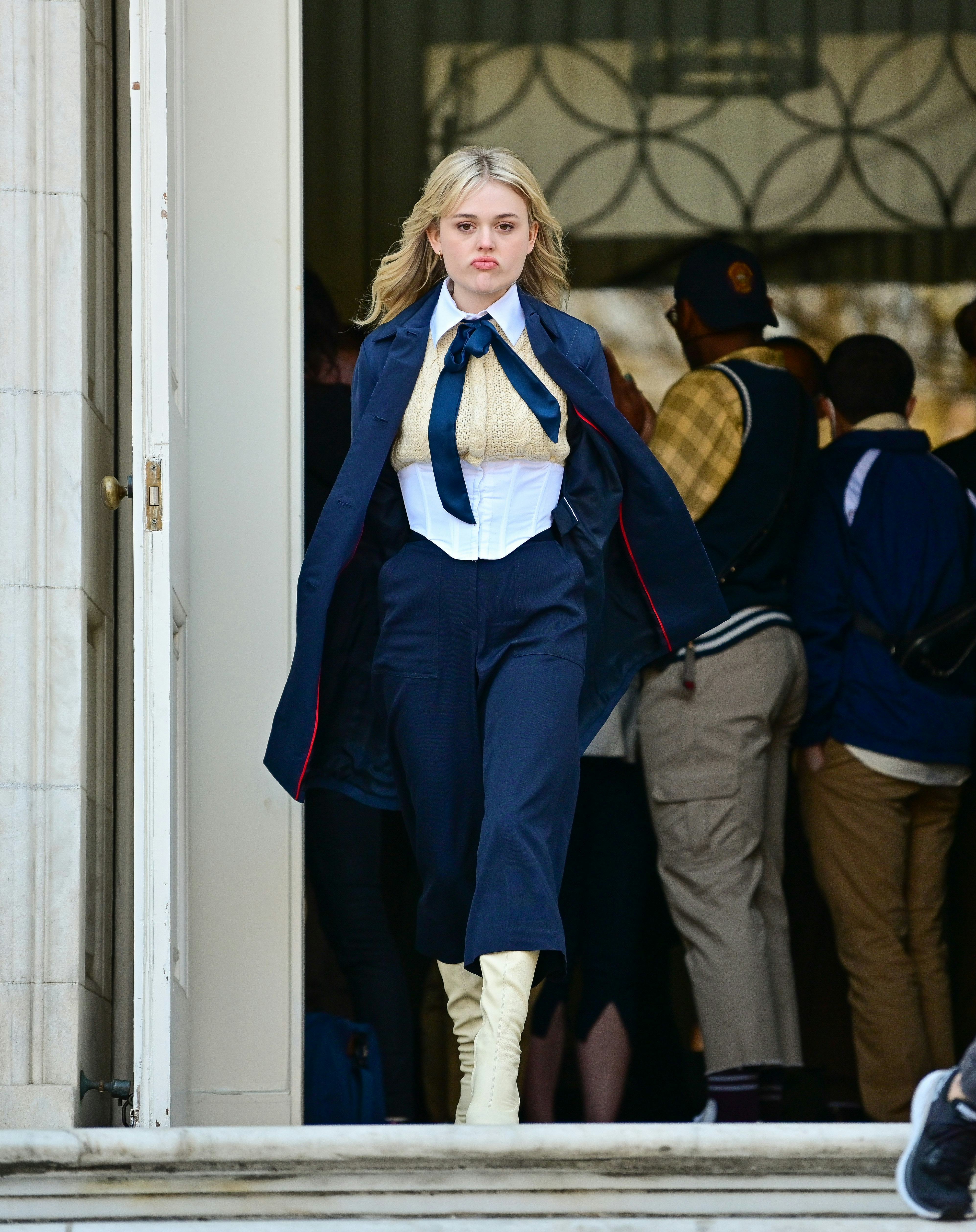 Emily Alyn Lind seen on the set of &ldquo;Gossip Girl&rdquo; on the Upper East Side. Audrey Hope Halloween Costu&hellip;