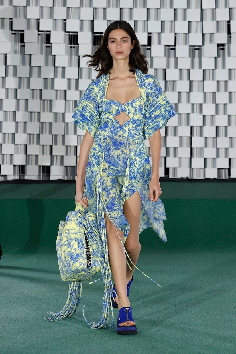 Paris Fashion Week 2021 shows did not disappoint with the reemergence of retro trends from cut-outs ...