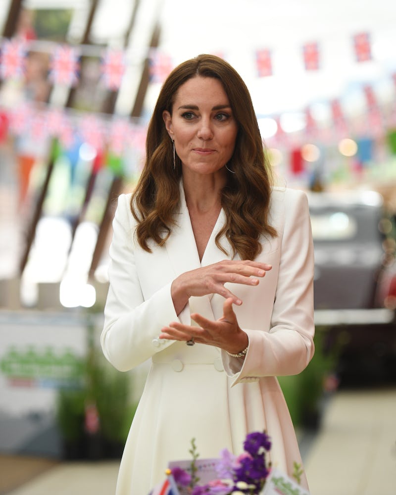 Kate Middleton wears Princess Diana's three-stranded pearl bracelet to the G-7 Summit. 