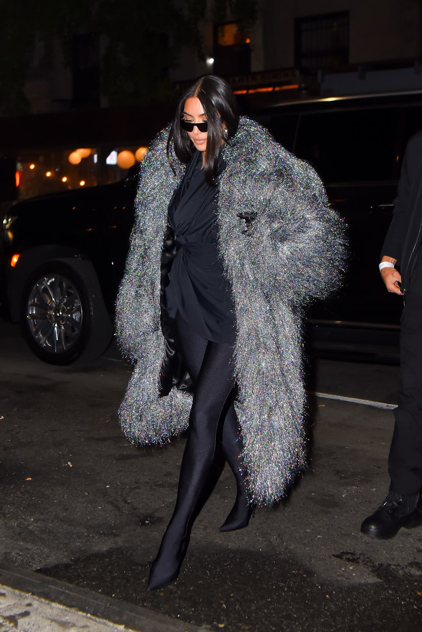 Kim Kardashian arrives at Lattanzi Cucina Italiana