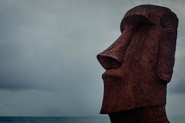 easter island mega-statue profile