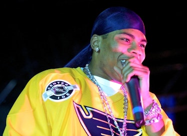 Rap artist Nelly performs during radio station KLUC's "Summer Jam 2001" concert at Sam Boyd Stadium ...
