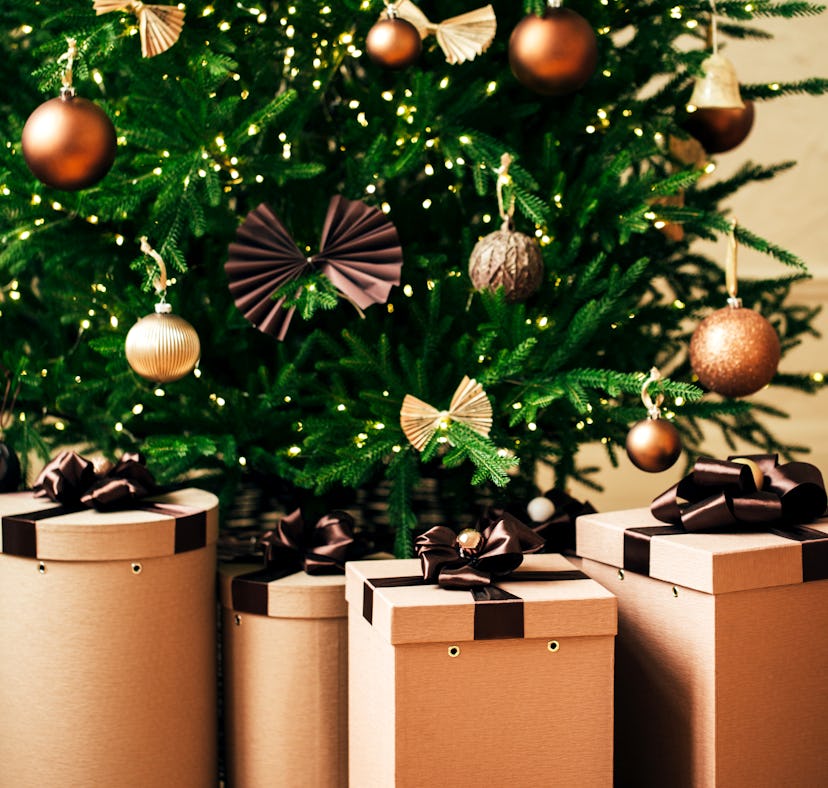 Check out this list of amazing Christmas tree Black Friday deals.