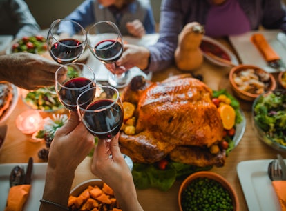 If you're hosting Thanksgiving in your dorm, try one of these college Friendsgiving recipes for an e...