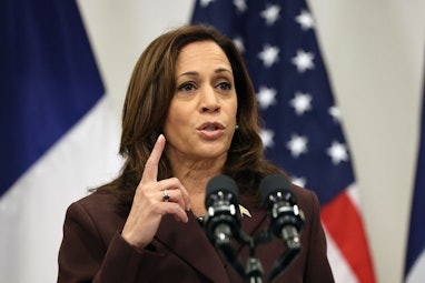 US Vice-President Kamala Harris arrives to give a press conference in Paris on November 12, 2021. (P...