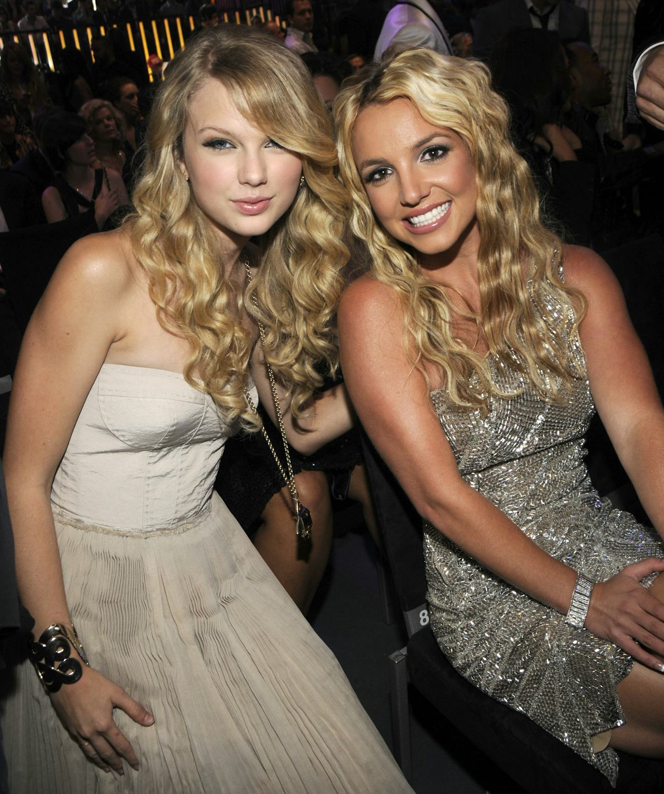 LOS ANGELES, CA - SEPTEMBER 07:  Taylor Swift and Britney Spears in the audience at the 2008 MTV Vid...