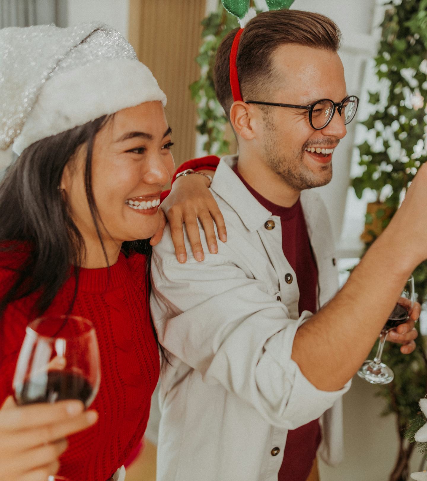 These 17 Sweet Christmas Love Quotes Will Warm Your Heart