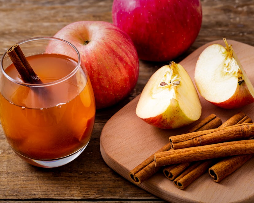 apple cinnamon tea in a cup