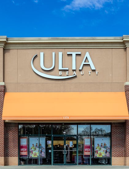 DOWNTOWN, SNELLVILLE, GEORGIA, UNITED STATES - 2019/03/30: Ulta beauty and cosmetics store. (Photo b...