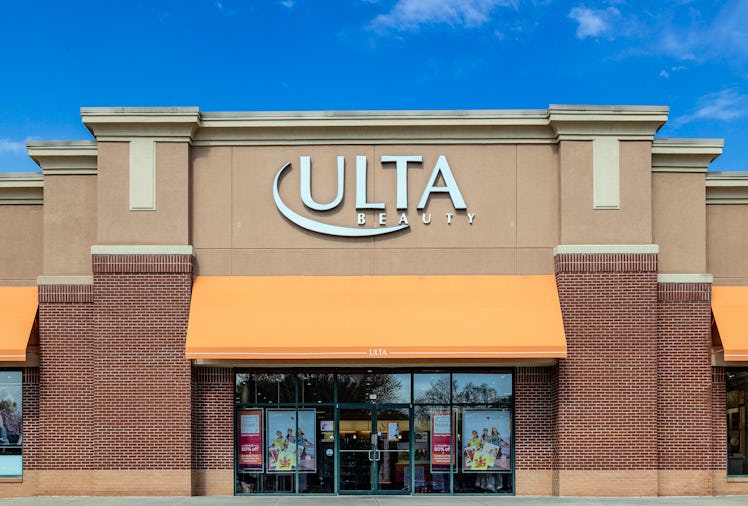 DOWNTOWN, SNELLVILLE, GEORGIA, UNITED STATES - 2019/03/30: Ulta beauty and cosmetics store. (Photo b...