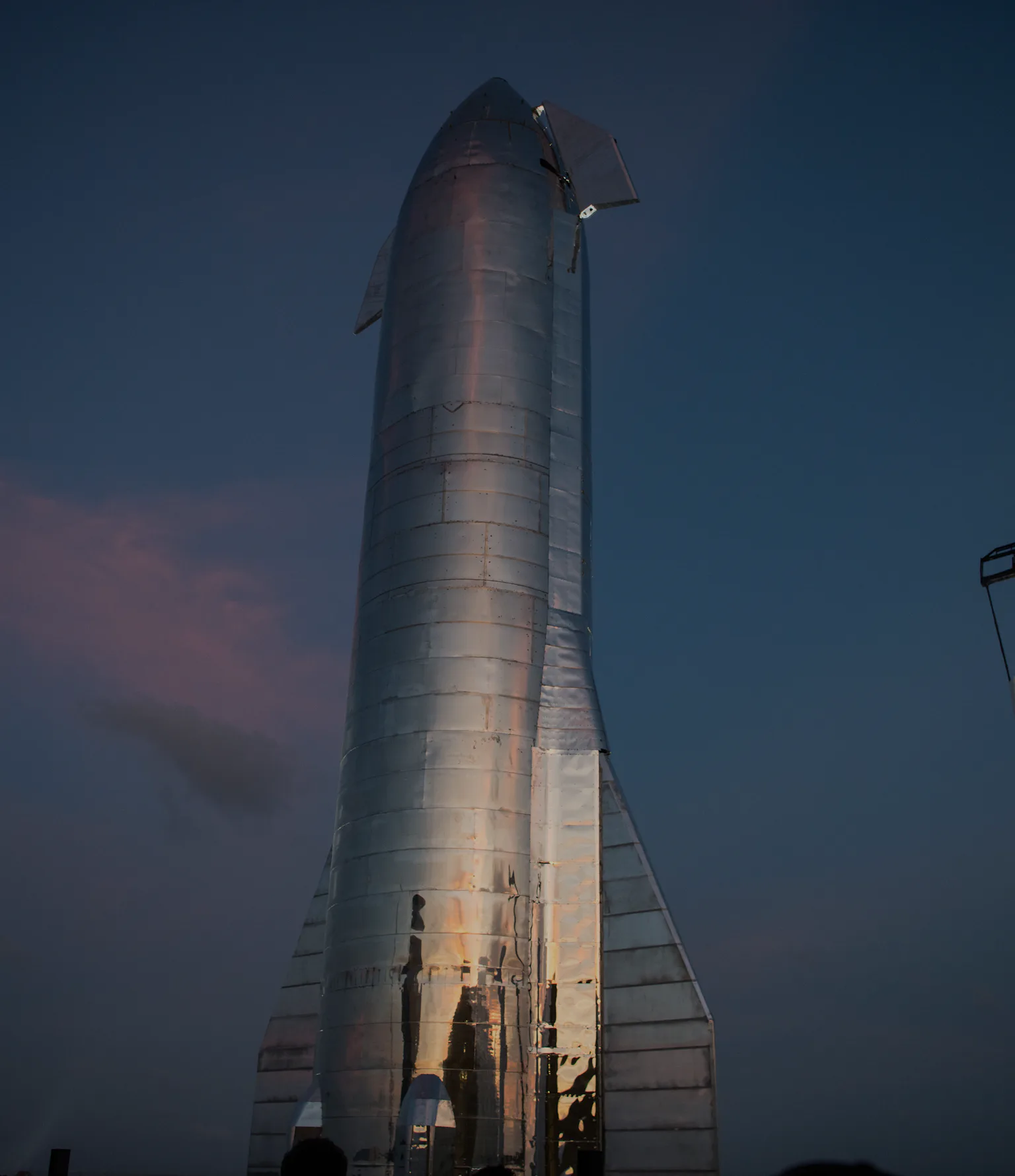 SpaceX HLS: Why NASA is taking a Starship to the Moon