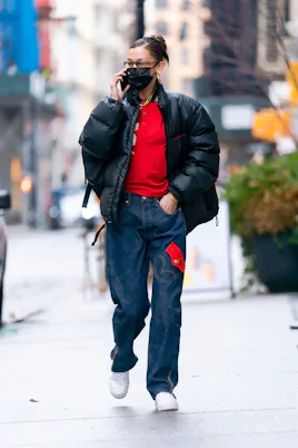 2021's Most-Wanted "It" Items Are Baggy Jeans & Nike Air Force 1s