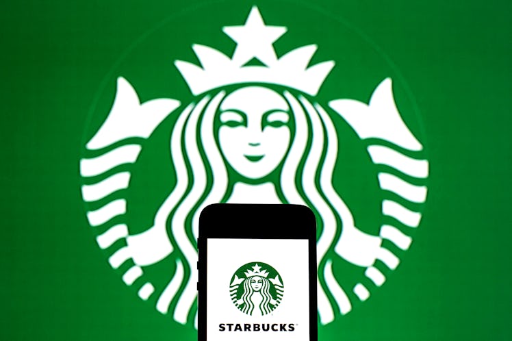 Starbucks’ Black Friday 2021 deal is all about freebies.