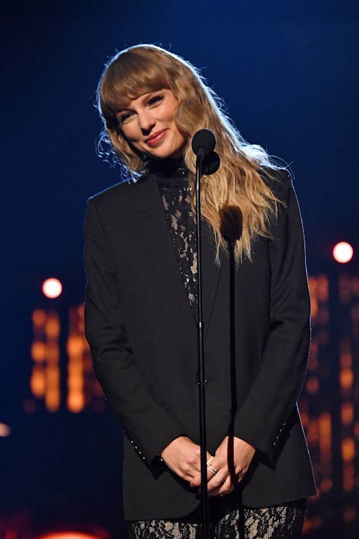 CLEVELAND, OHIO - OCTOBER 30: Taylor Swift speaks onstage during the 36th Annual Rock & Roll Hall Of...