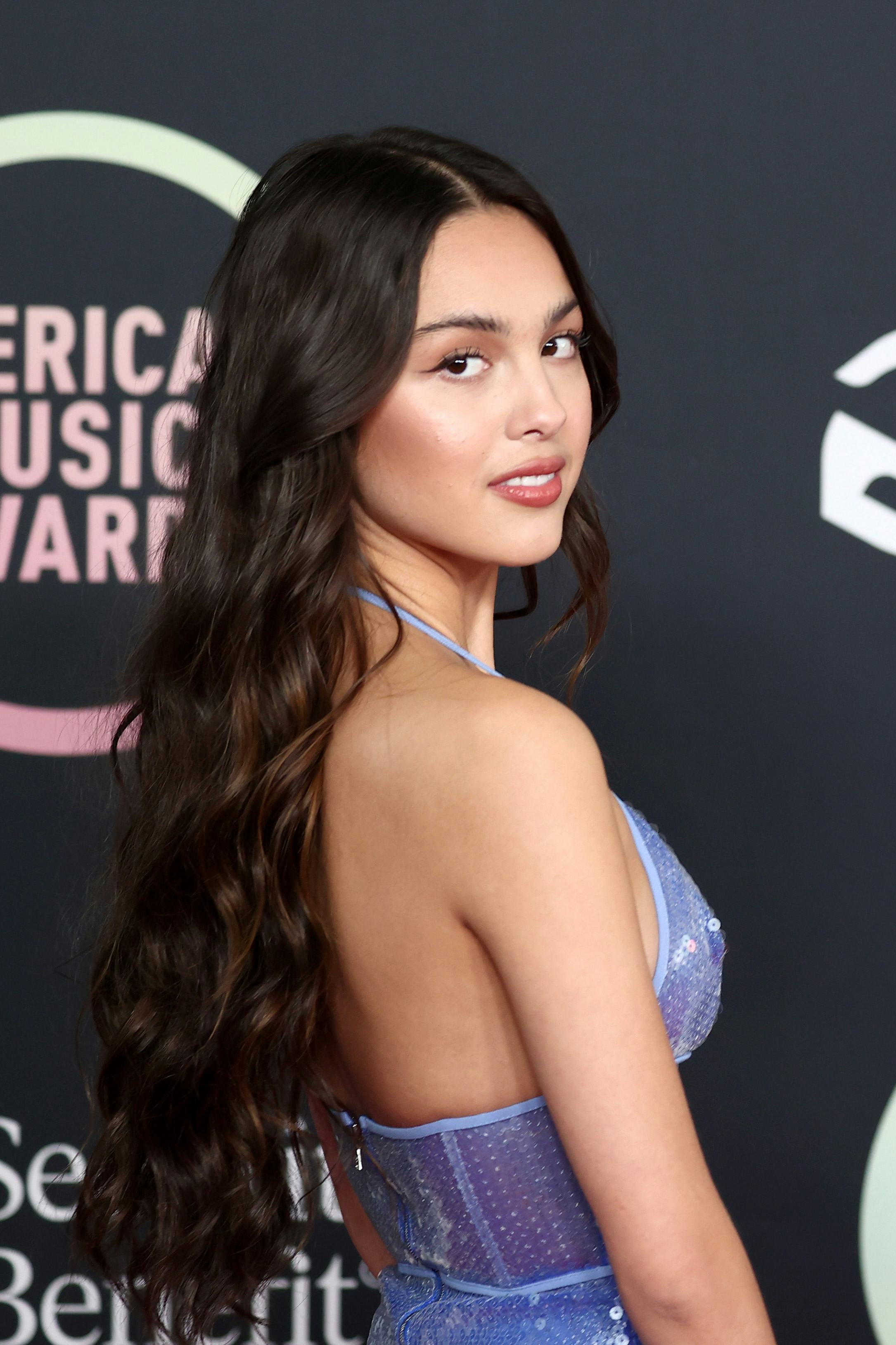 One of the best beauty looks from the American Music Awards: Olivia Rodrigo's soft waves on the AMAs...