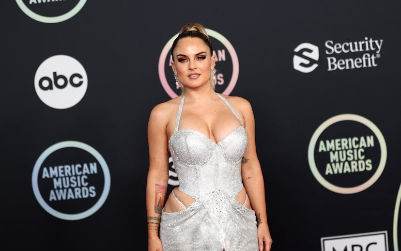 LOS ANGELES, CALIFORNIA - NOVEMBER 21: JoJo attends the 2021 American Music Awards at Microsoft Thea...