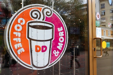 Some Dunkin' locations will be open on Thanksgiving 2021.